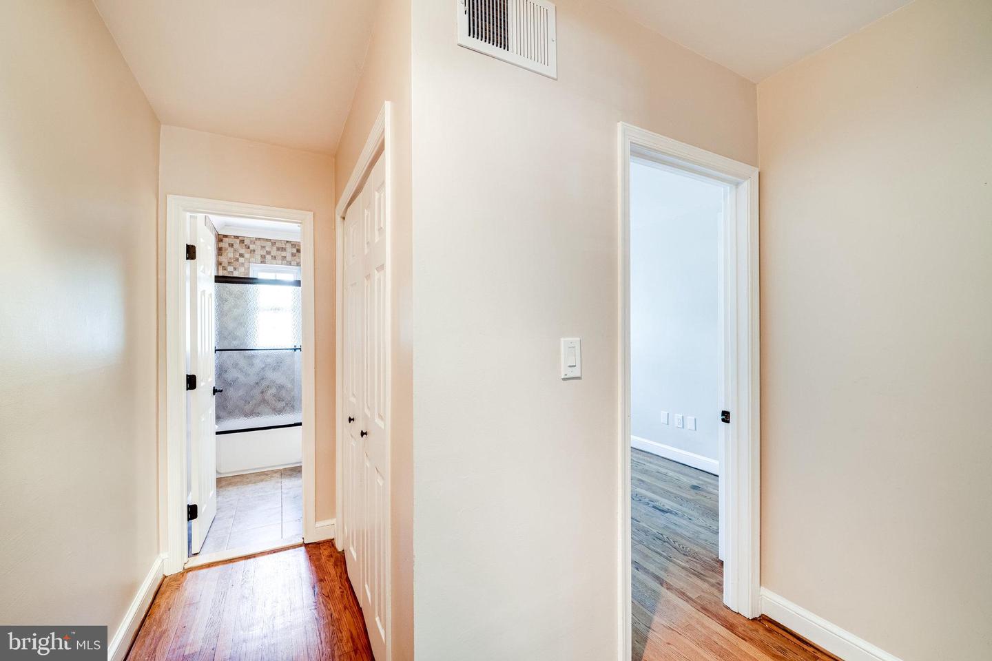 1317 Queen St Property Photo 15