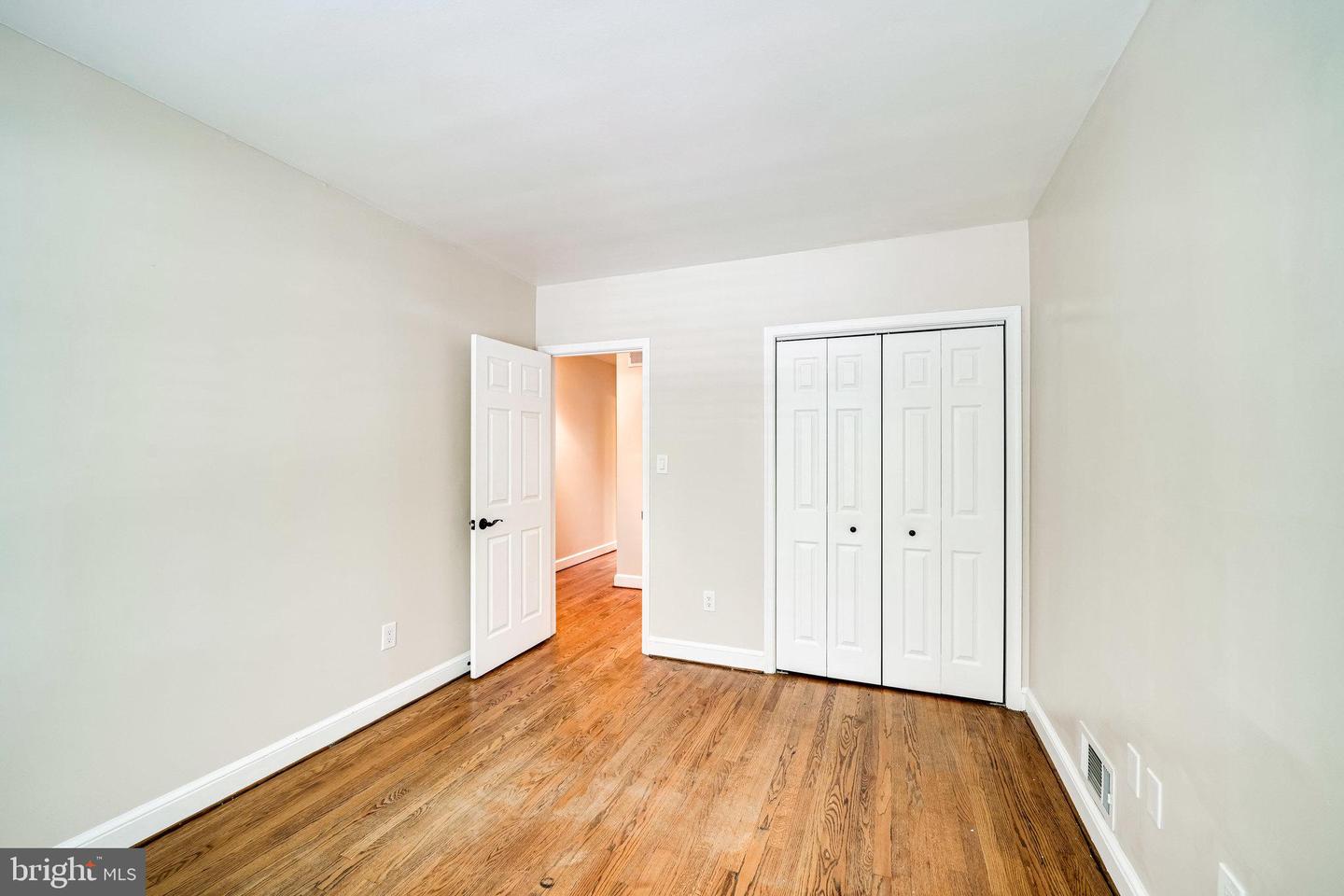 1317 Queen St Property Photo 19