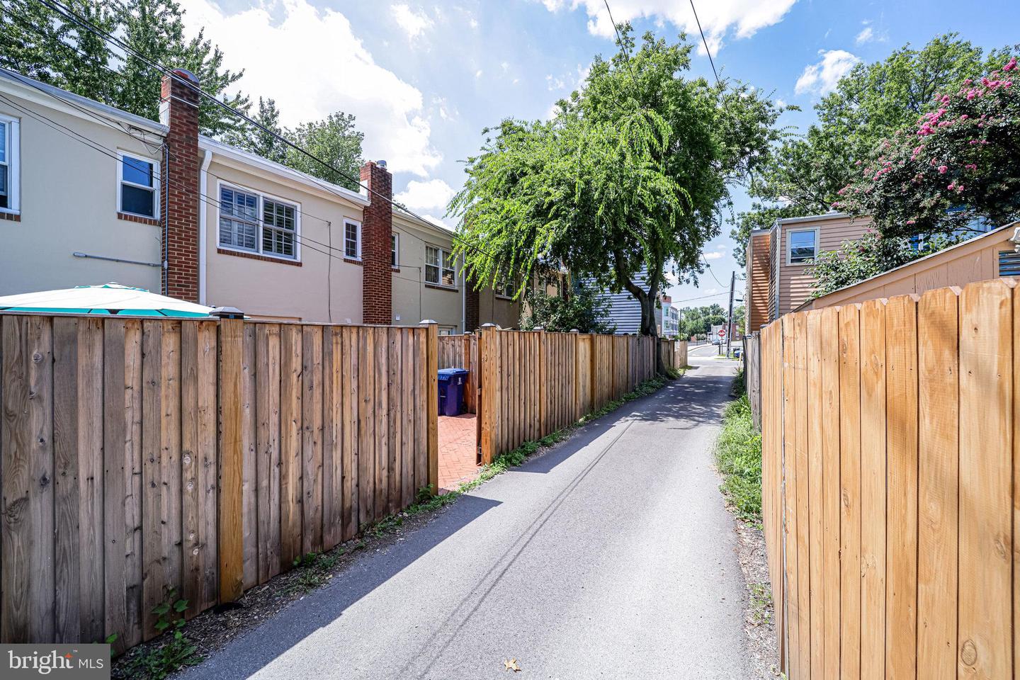 1317 Queen St Property Photo 24