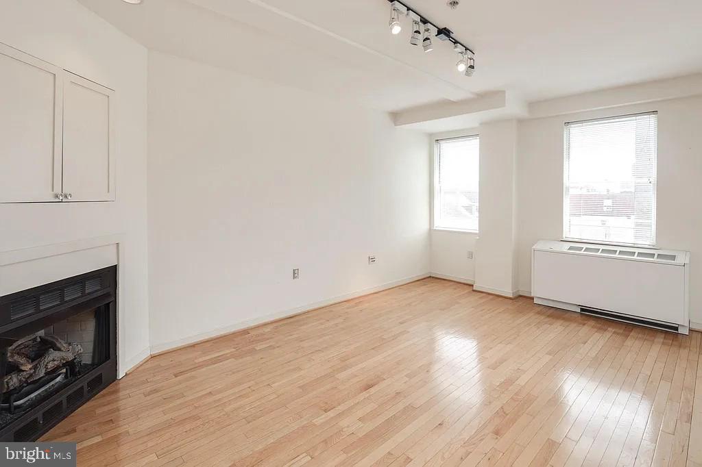 815 King St #4a Property Photo 9
