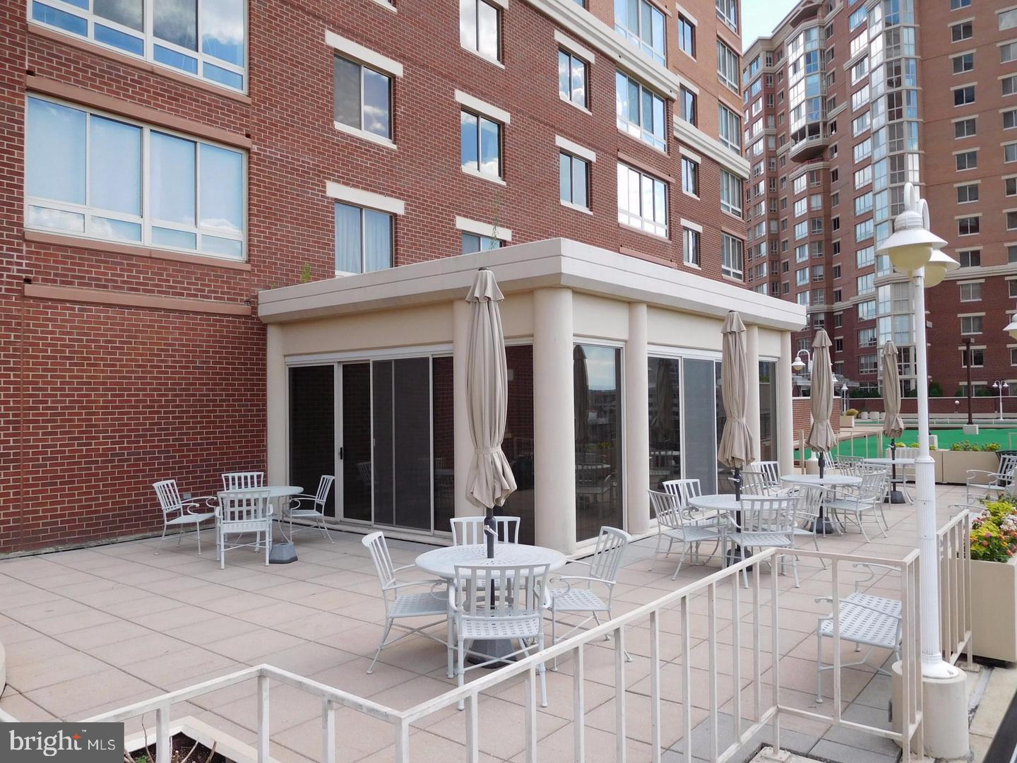 2121 Jamieson Ave #1906 Property Photo 18
