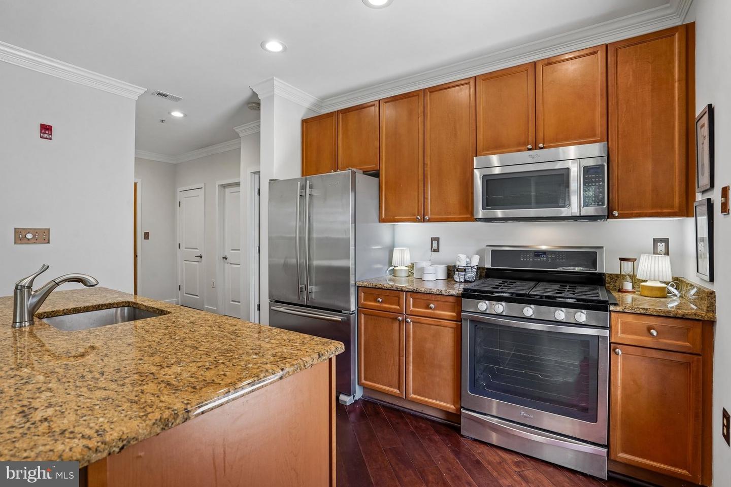181 E Reed Ave #203 Property Photo 6