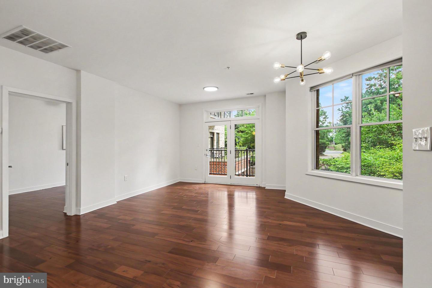 181 E Reed Ave #201 Property Photo 7