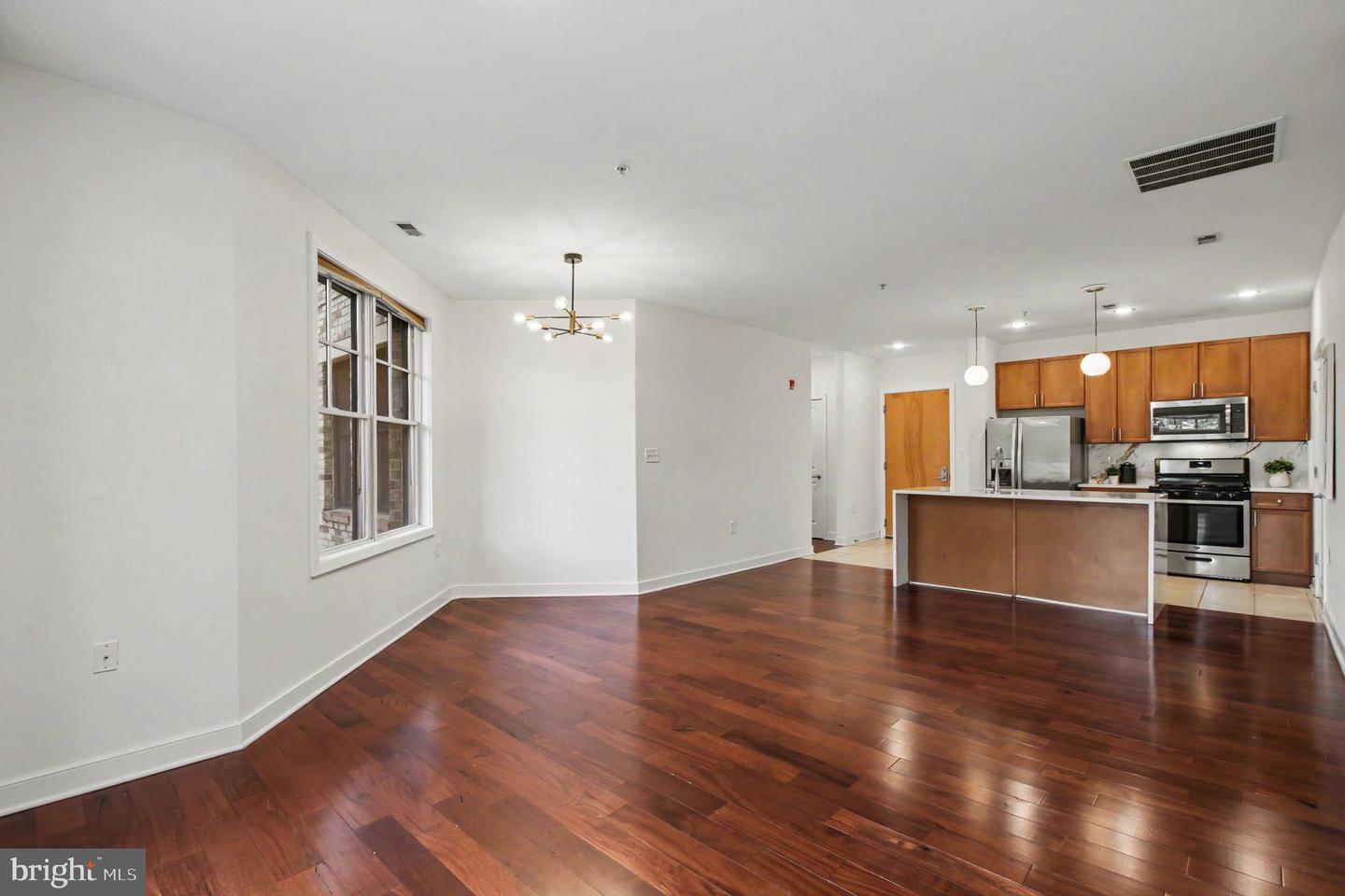 181 E Reed Ave #201 Property Photo 8