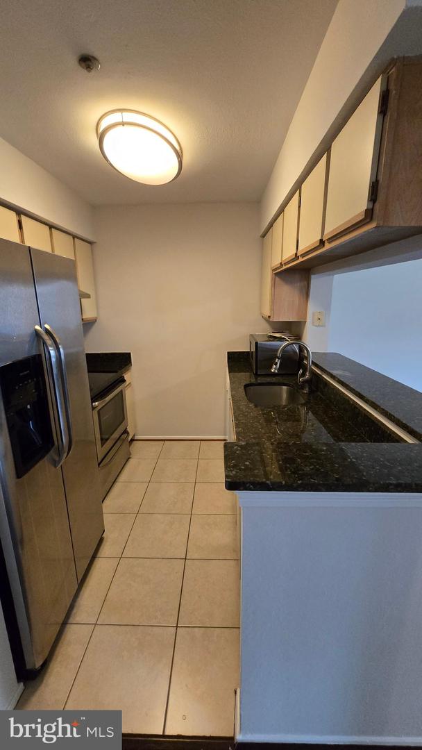 3307 Wyndham Cir #1166 Property Photo 5