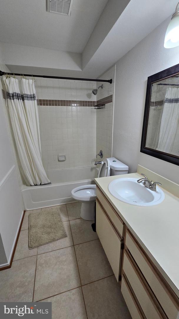 3307 Wyndham Cir #1166 Property Photo 13