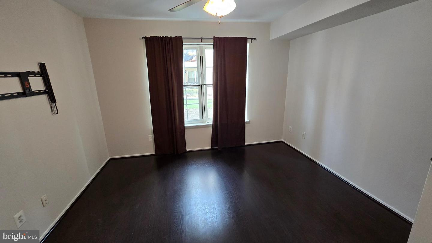 3307 Wyndham Cir #1166 Property Photo 15