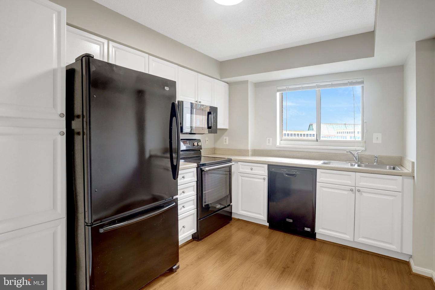 2151 Jamieson Ave #1604 Property Photo 13