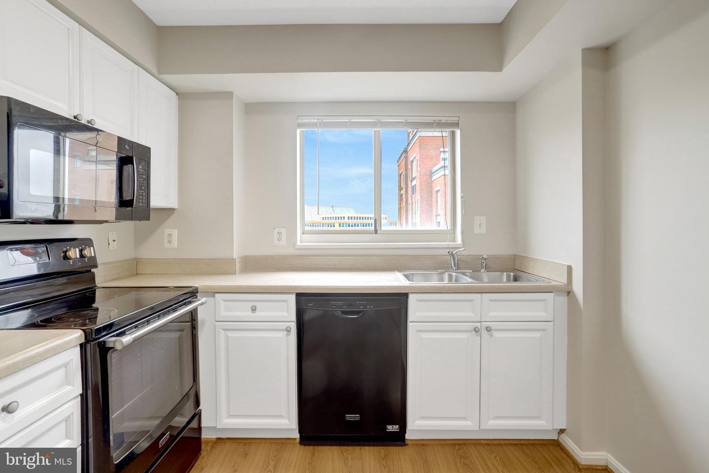 2151 Jamieson Ave #1604 Property Photo 16