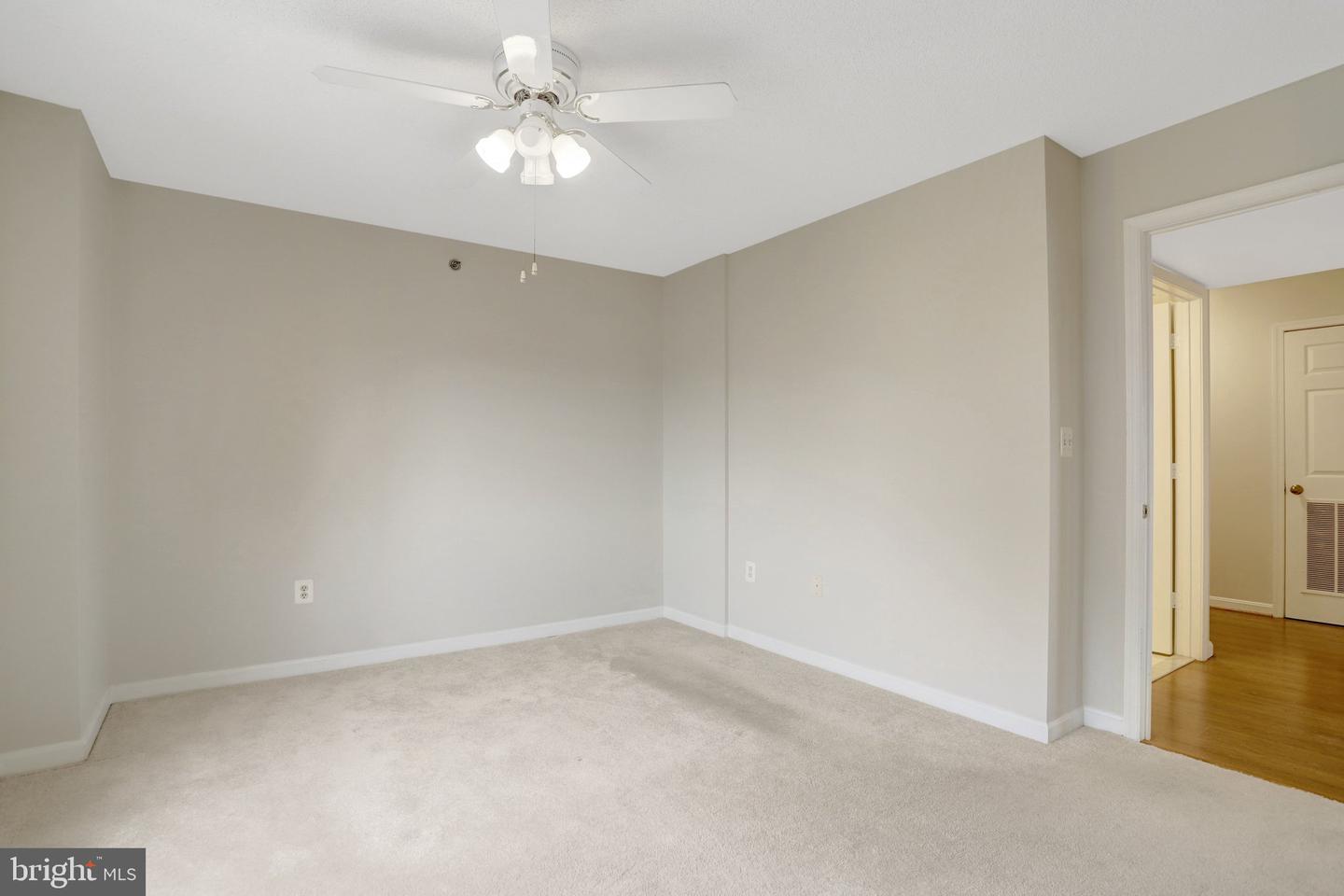 2151 Jamieson Ave #1604 Property Photo 22