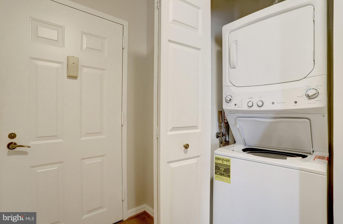 2151 Jamieson Ave #1604 Property Photo 25