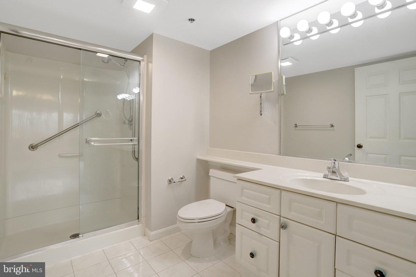 2151 Jamieson Ave #1604 Property Photo 29