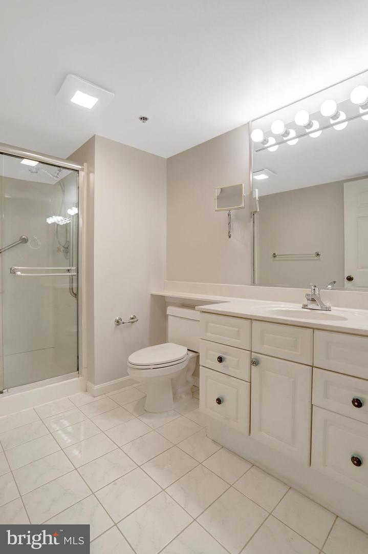2151 Jamieson Ave #1604 Property Photo 30