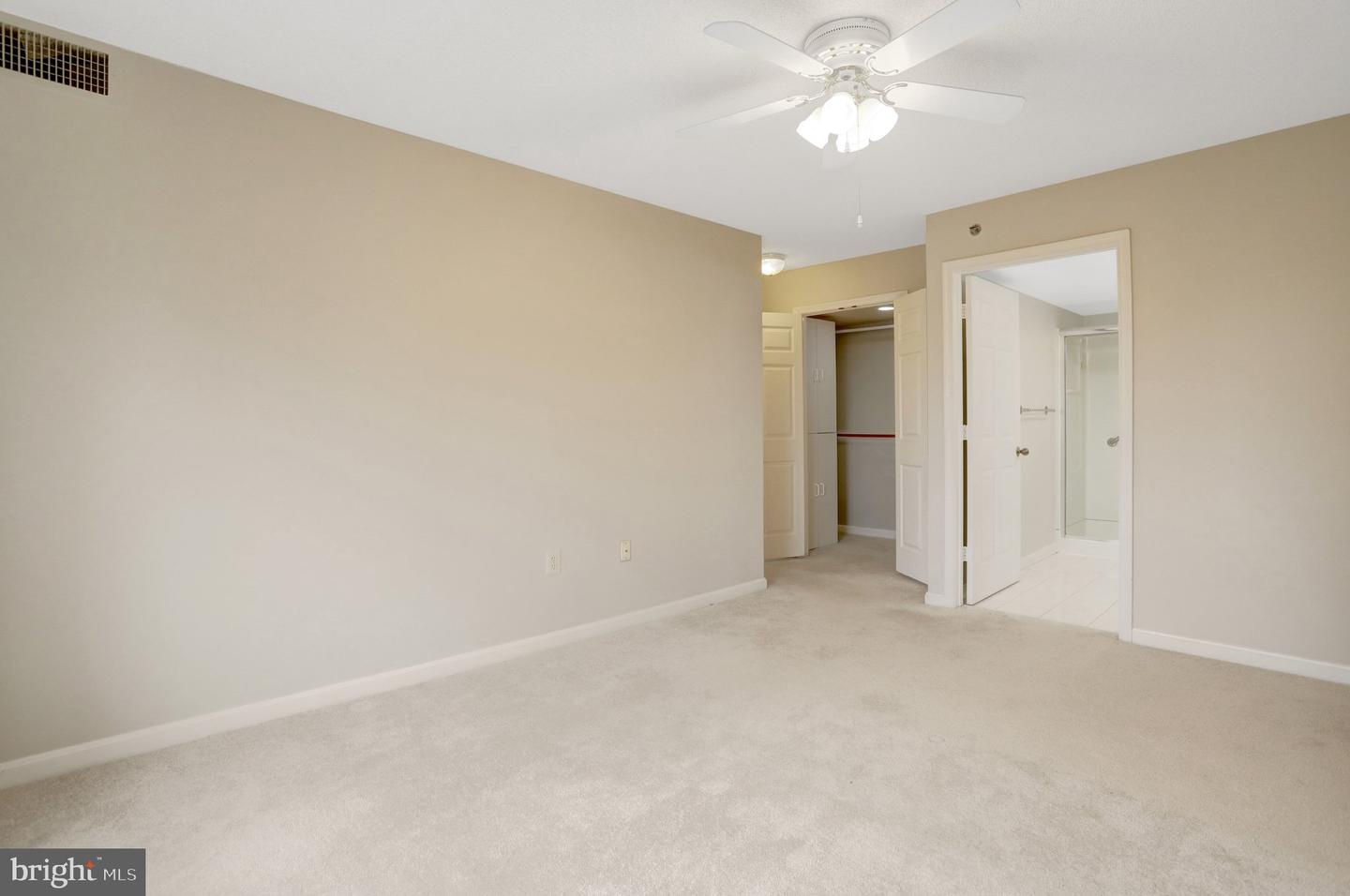 2151 Jamieson Ave #1604 Property Photo 32