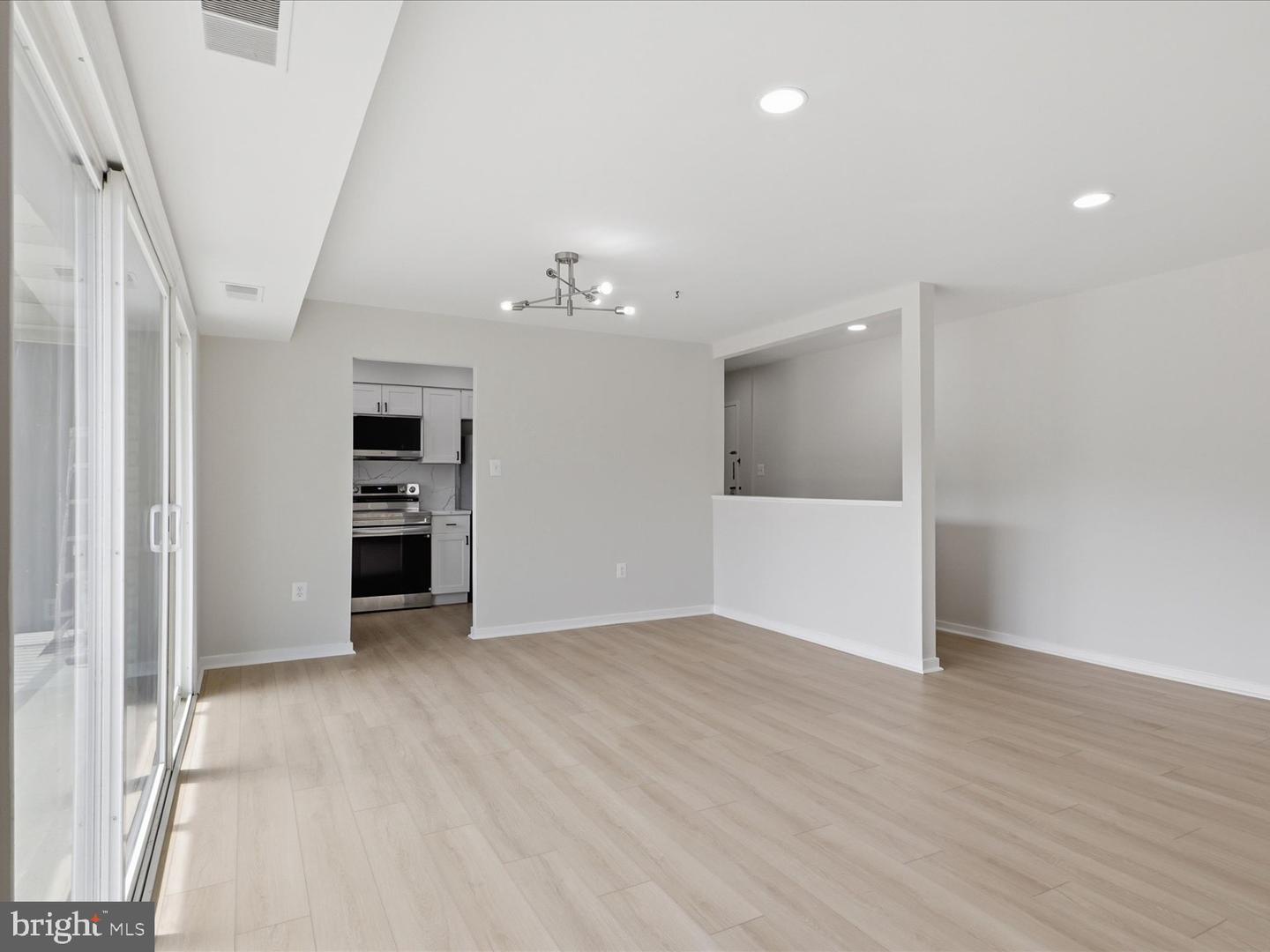 3200 S 28th St #202 Property Photo 11