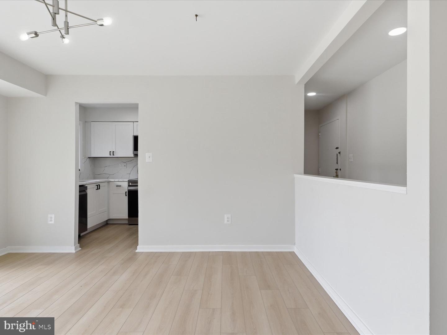 3200 S 28th St #202 Property Photo 13