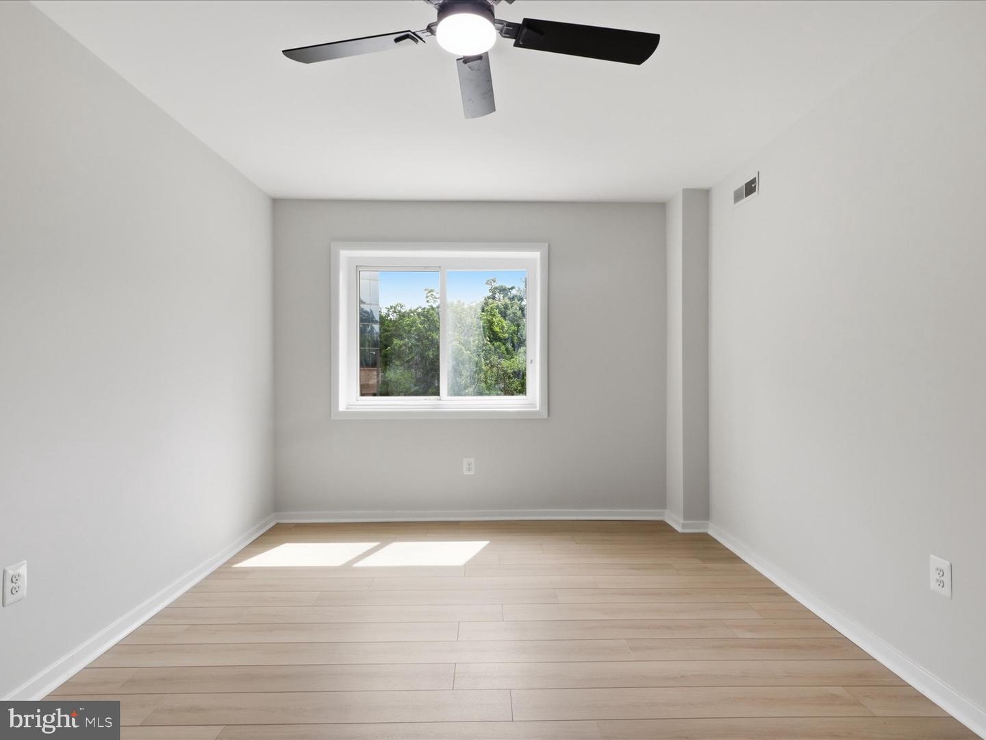 3200 S 28th St #202 Property Photo 17