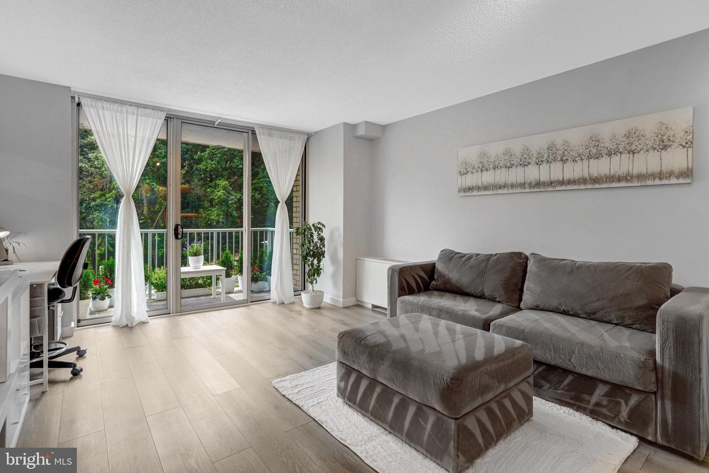 2500 N Van Dorn St #320 Property Photo 5