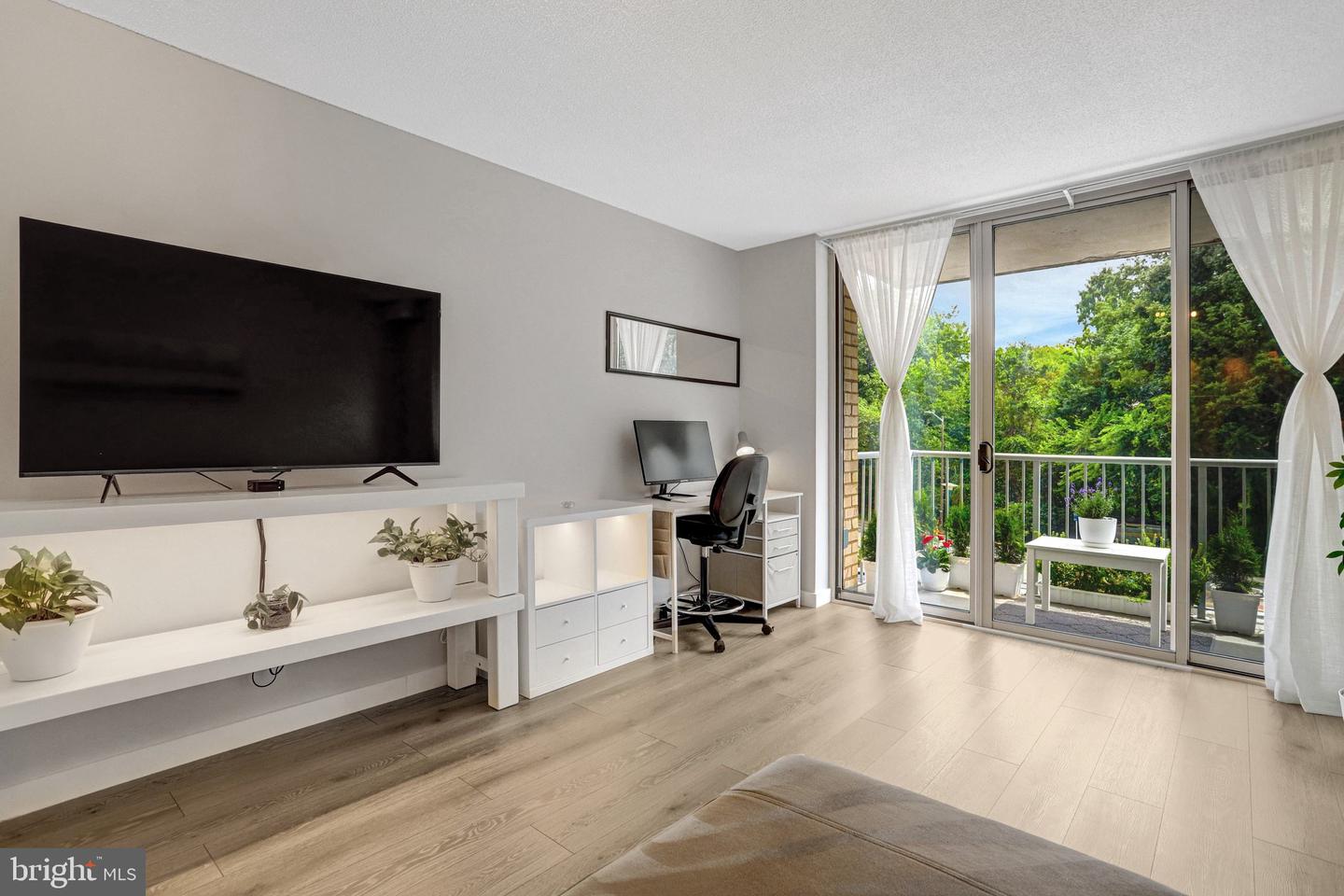2500 N Van Dorn St #320 Property Photo 6