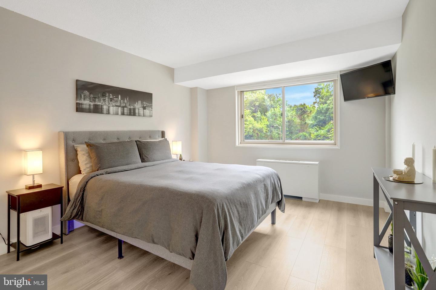 2500 N Van Dorn St #320 Property Photo 7
