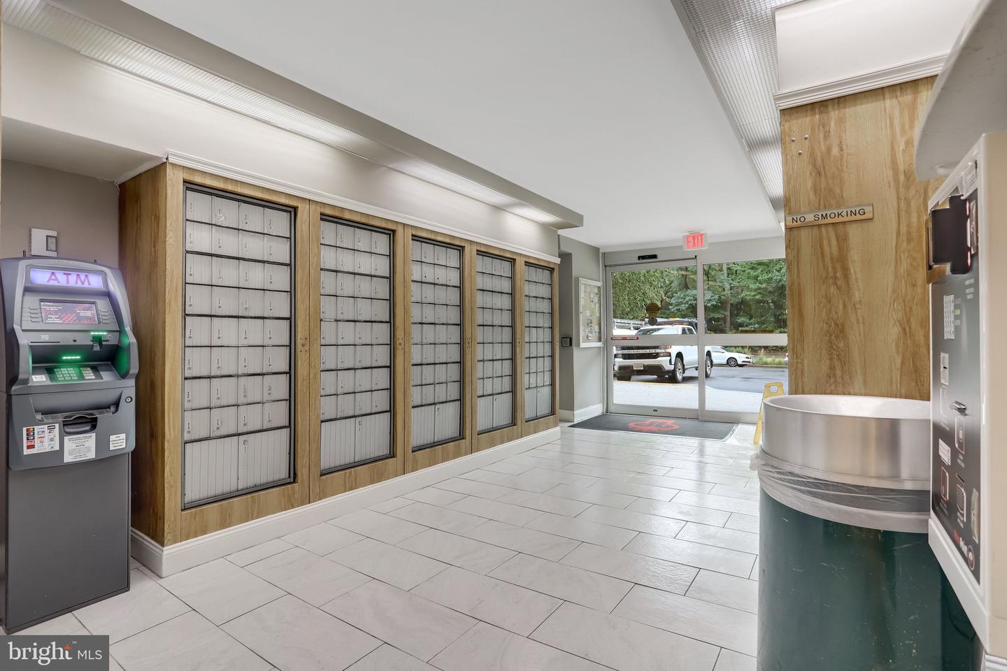 2500 N Van Dorn St #320 Property Photo 19
