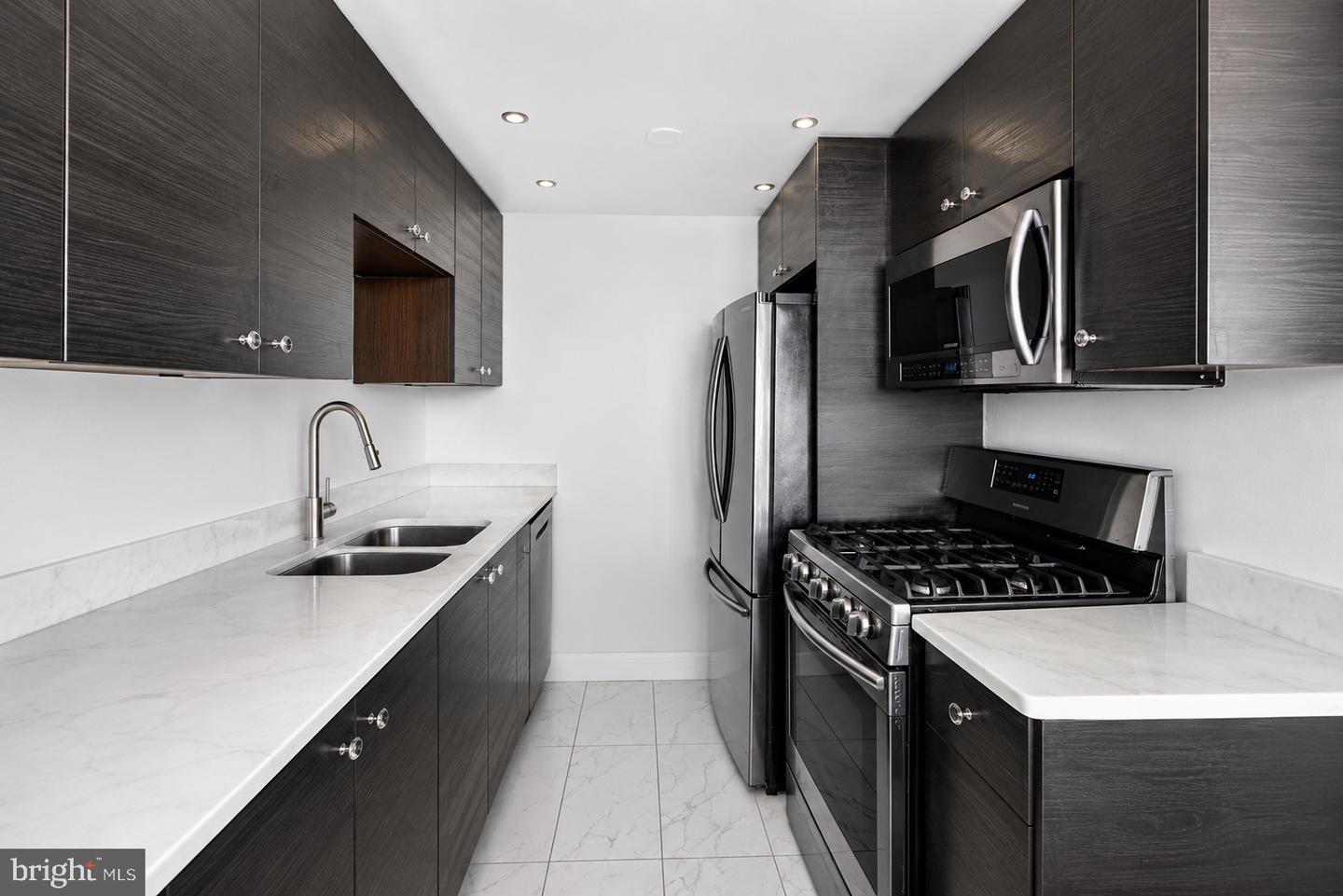 4600 Duke St #913 Property Photo 10