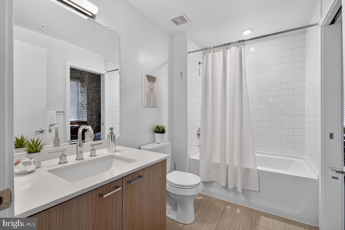 515 N Washington St #105 Property Photo 47