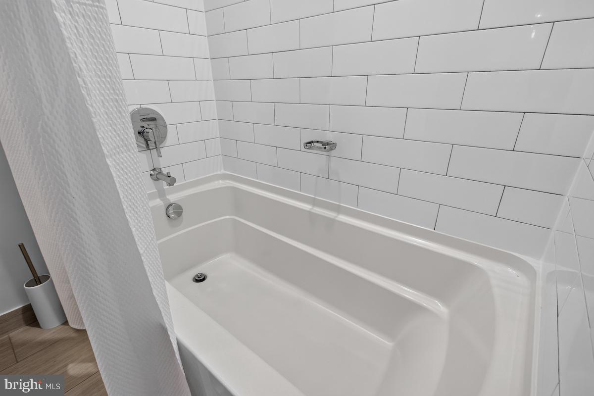 515 N Washington St #105 Property Photo 48