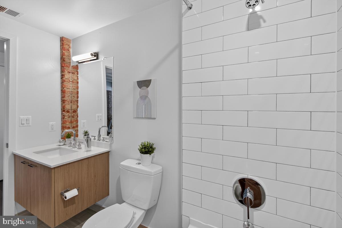 515 N Washington St #105 Property Photo 50