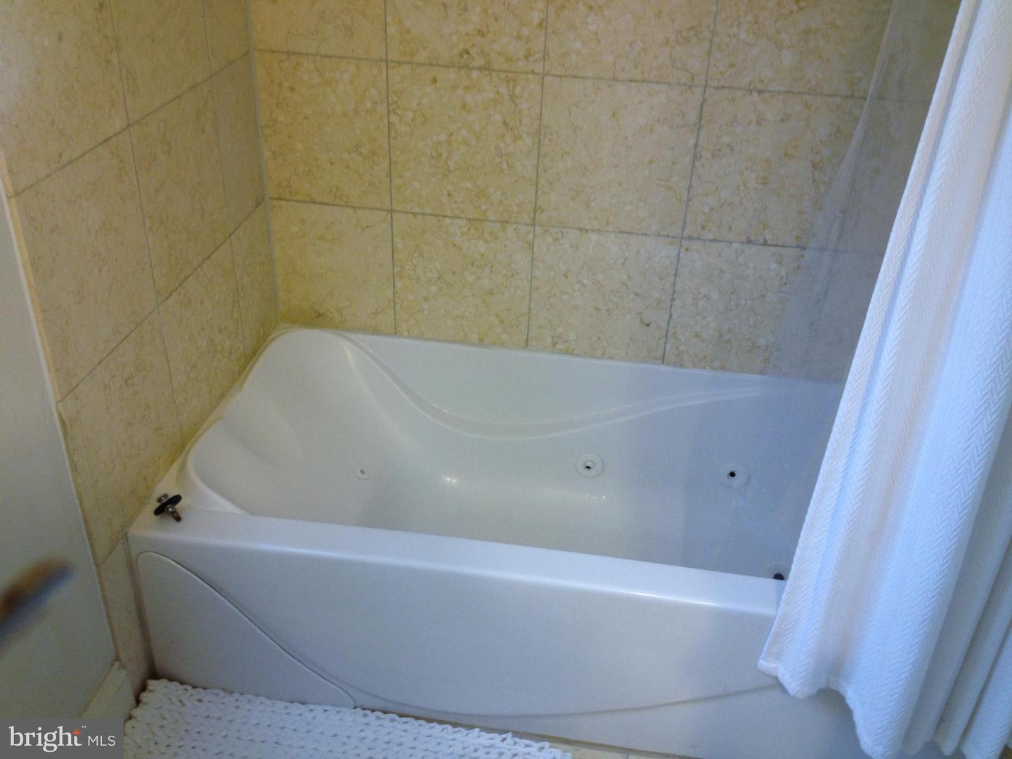 1219 Oronoco St #203 Property Photo 26