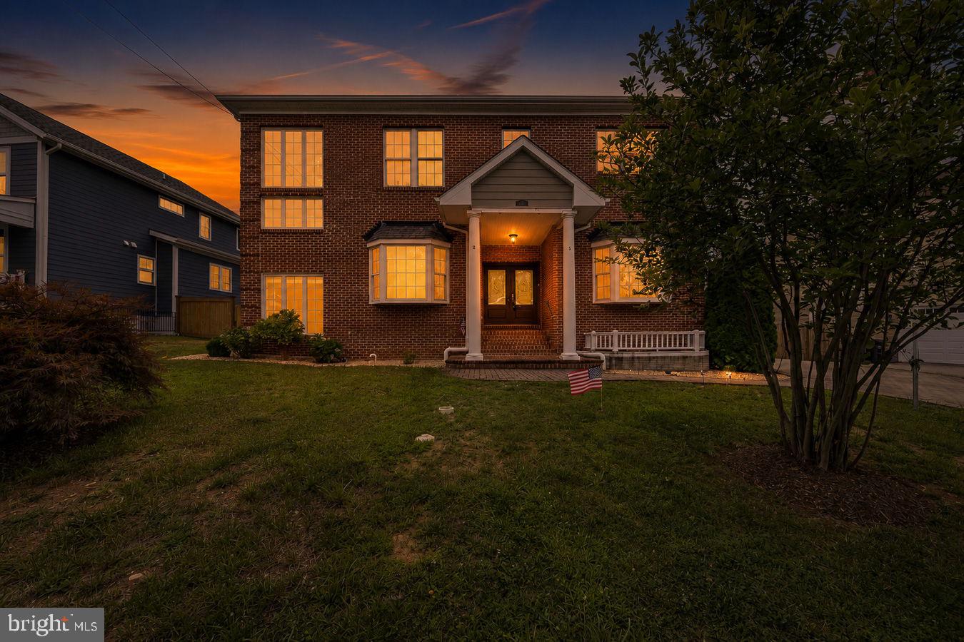 33 Donelson St Property Photo 1