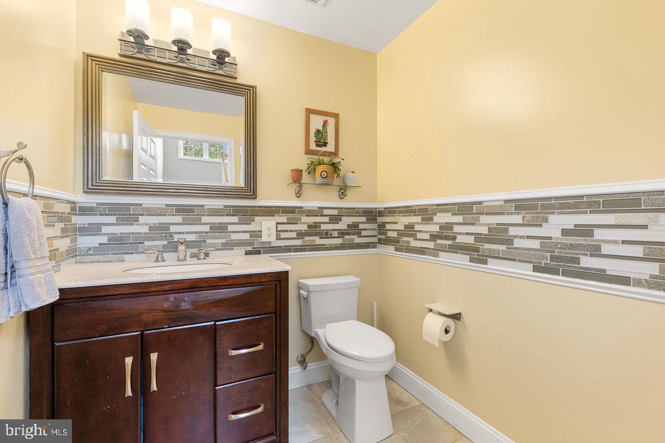 33 Donelson St Property Photo 15