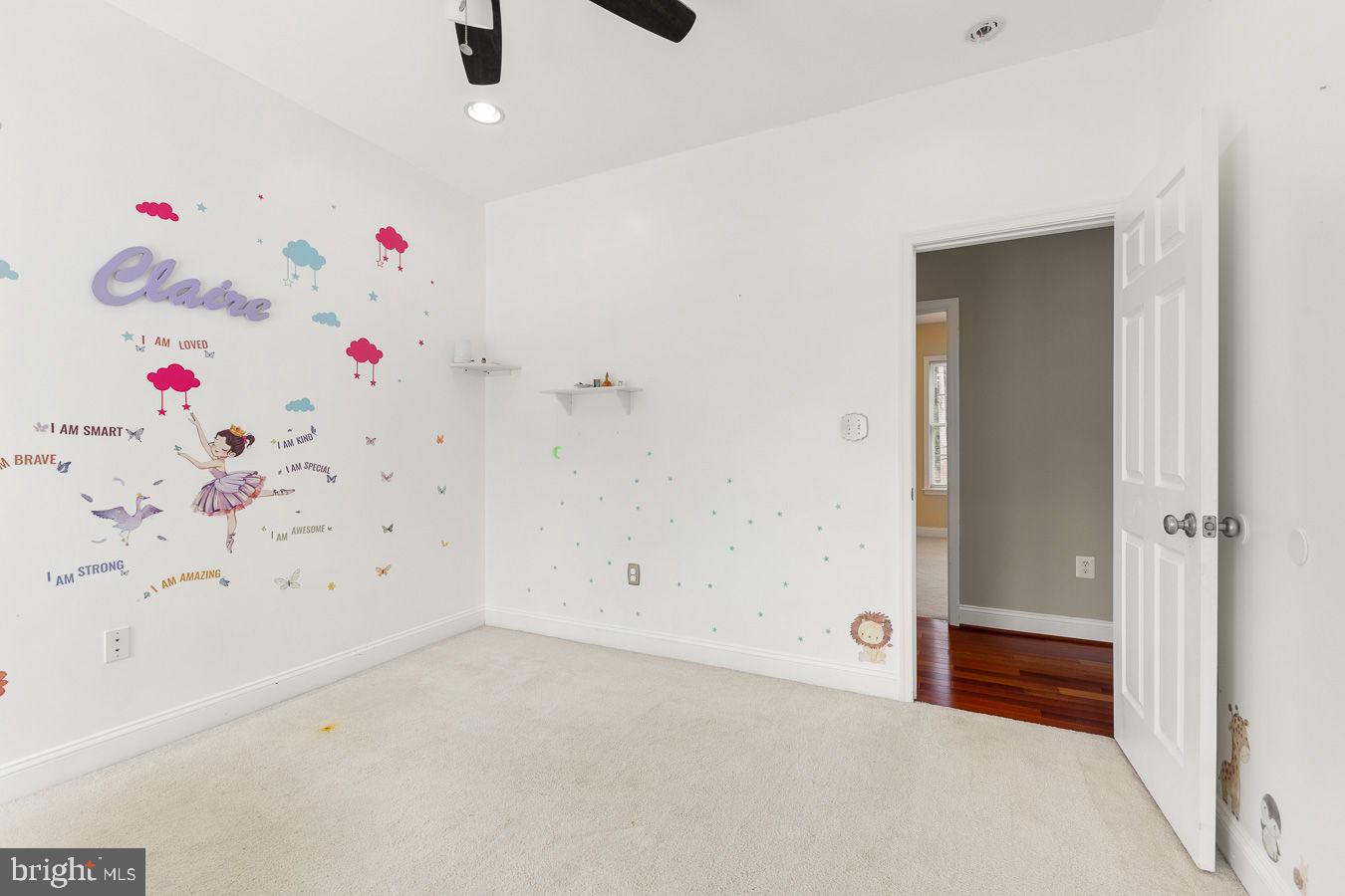 33 Donelson St Property Photo 30