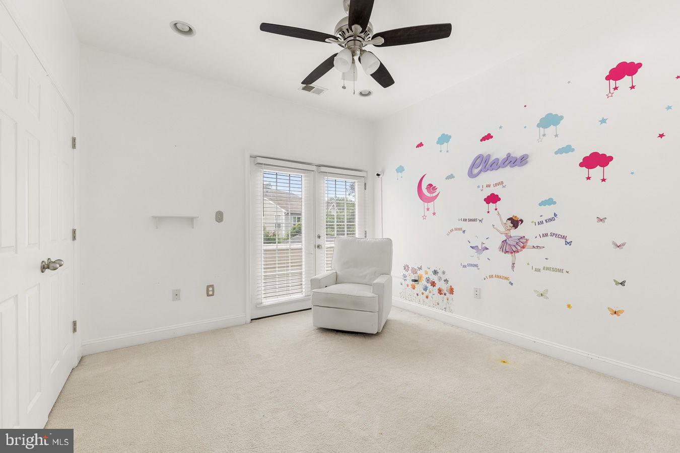 33 Donelson St Property Photo 31
