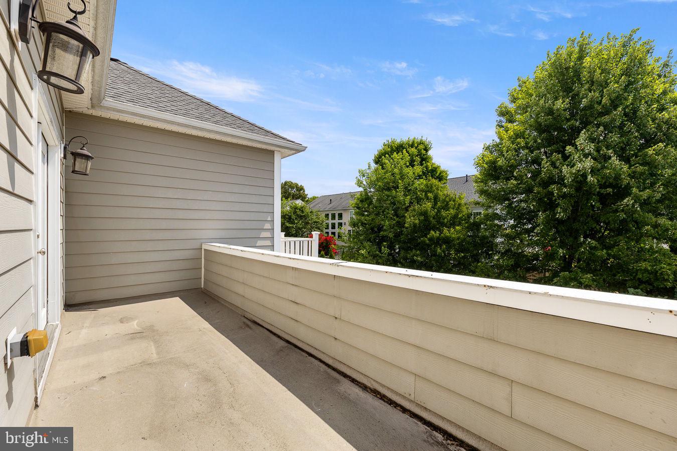 33 Donelson St Property Photo 40