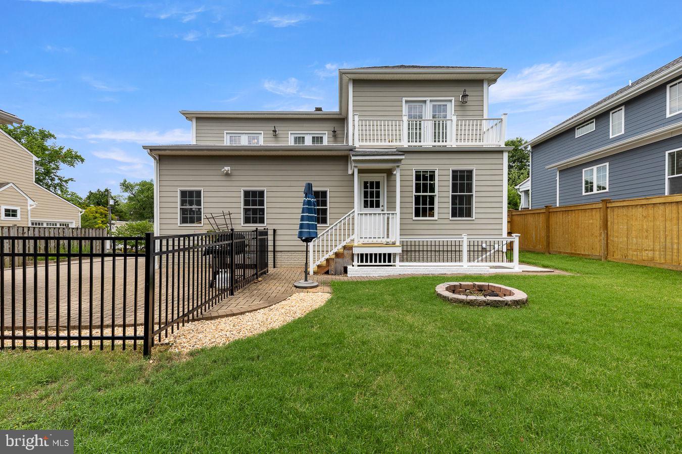 33 Donelson St Property Photo 45