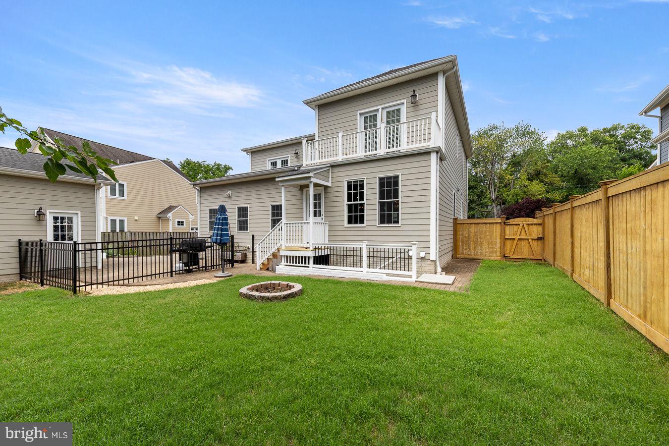 33 Donelson St Property Photo 46