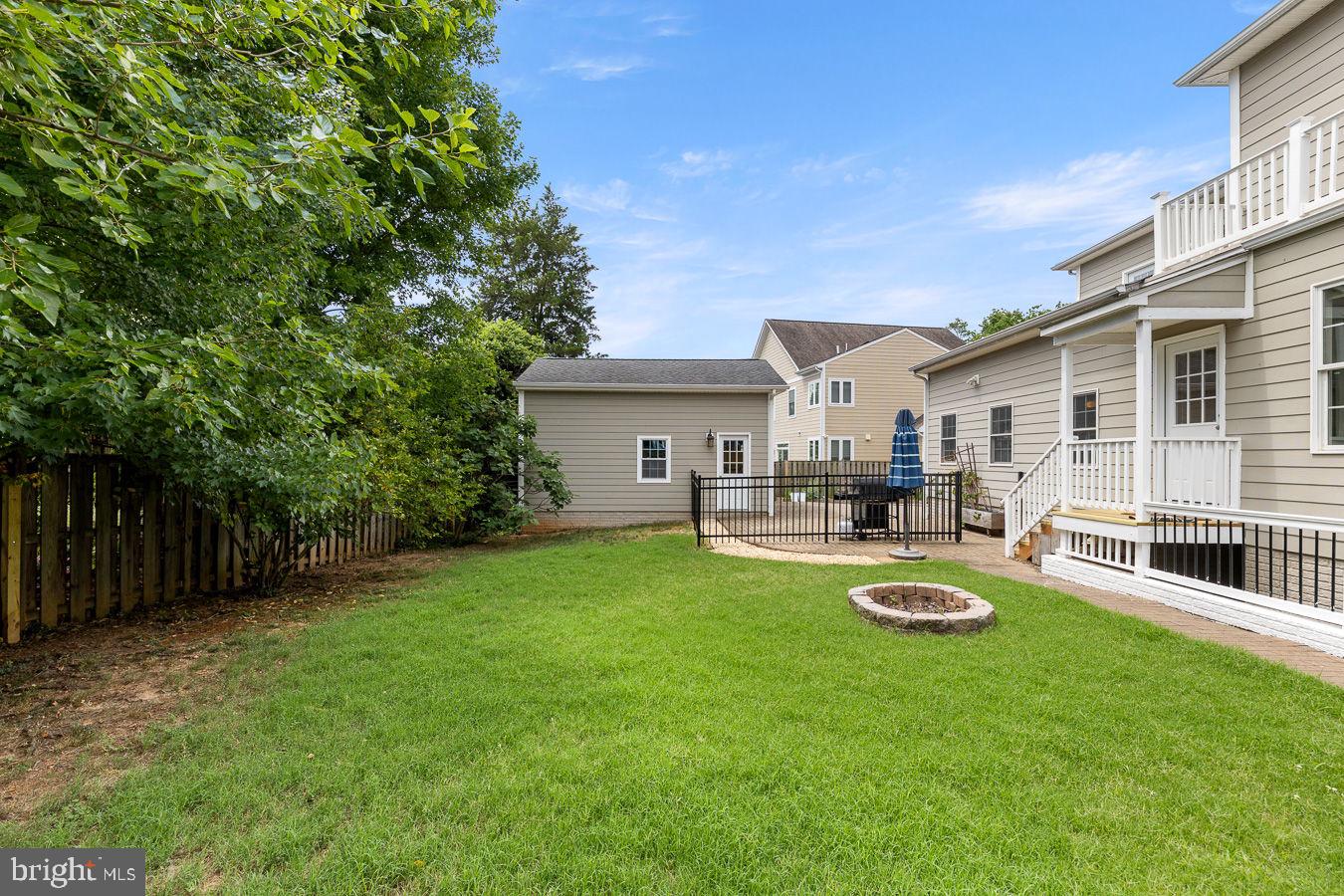 33 Donelson St Property Photo 48