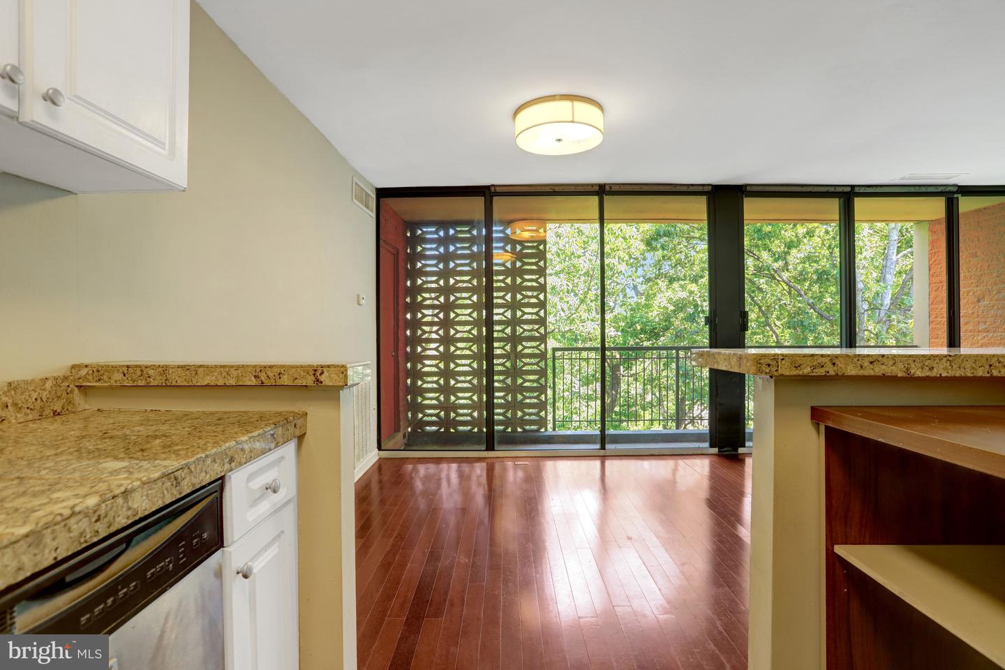 4 S Van Dorn #602 Property Photo 27