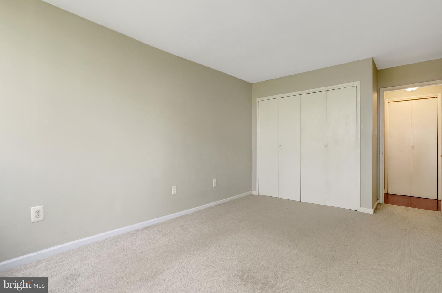 4 S Van Dorn #602 Property Photo 32