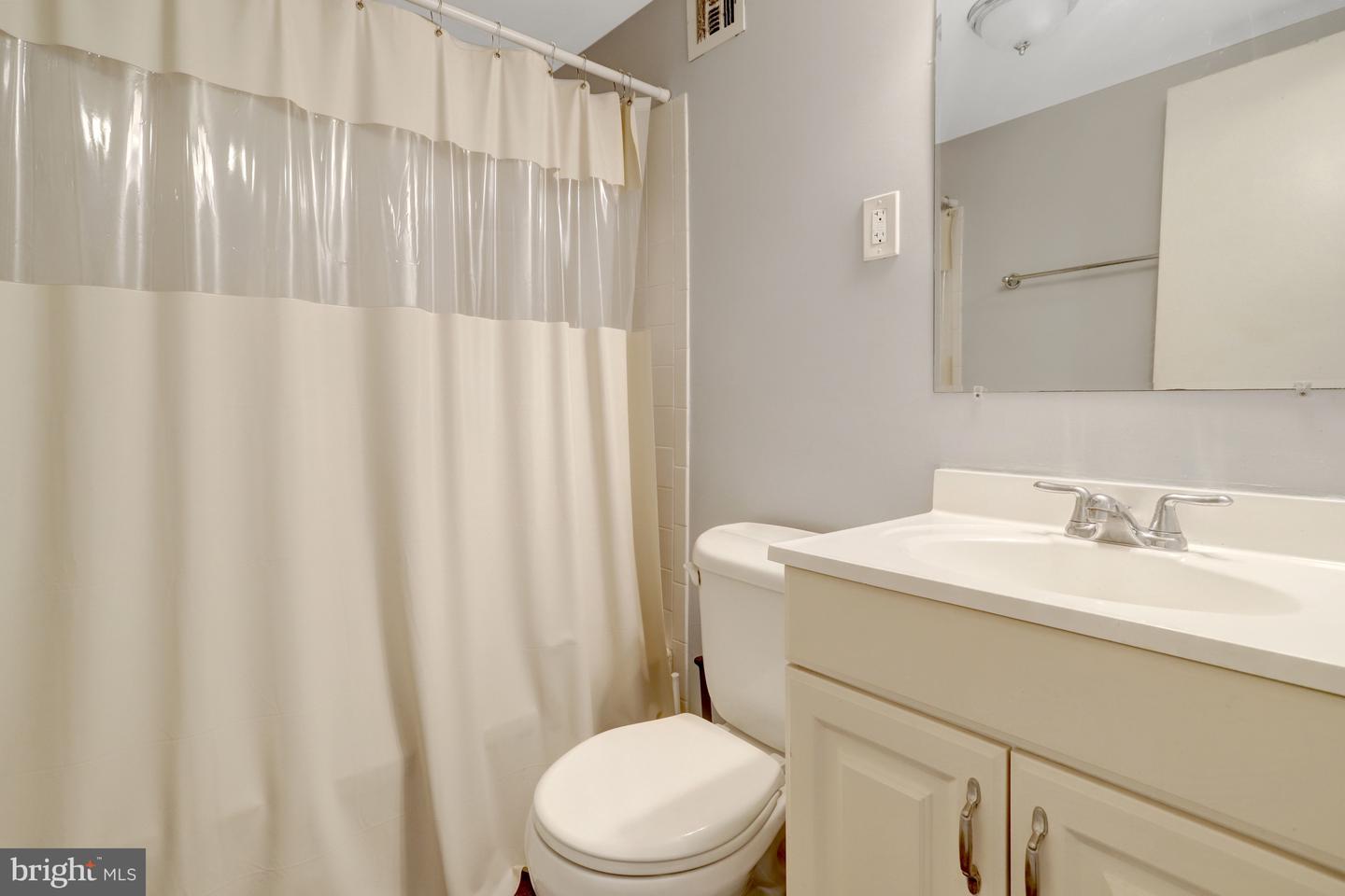 4 S Van Dorn #602 Property Photo 34