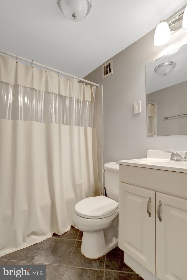 4 S Van Dorn #602 Property Photo 35