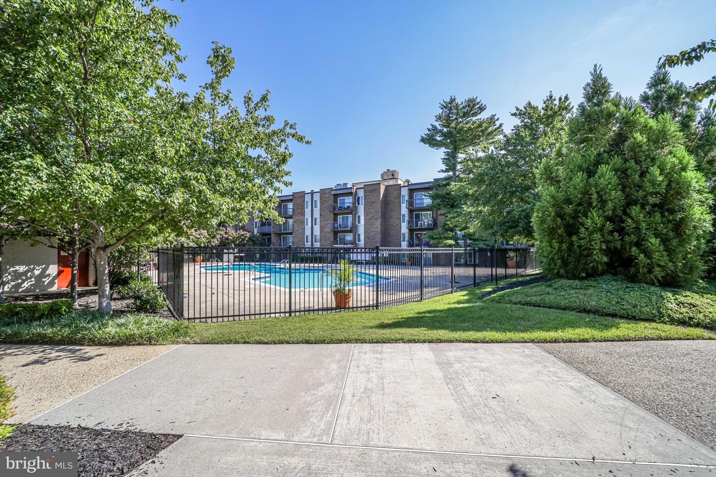 4 S Van Dorn #602 Property Photo 48