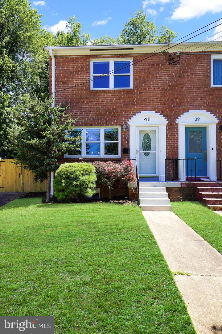 41 S French St Property Photo 2