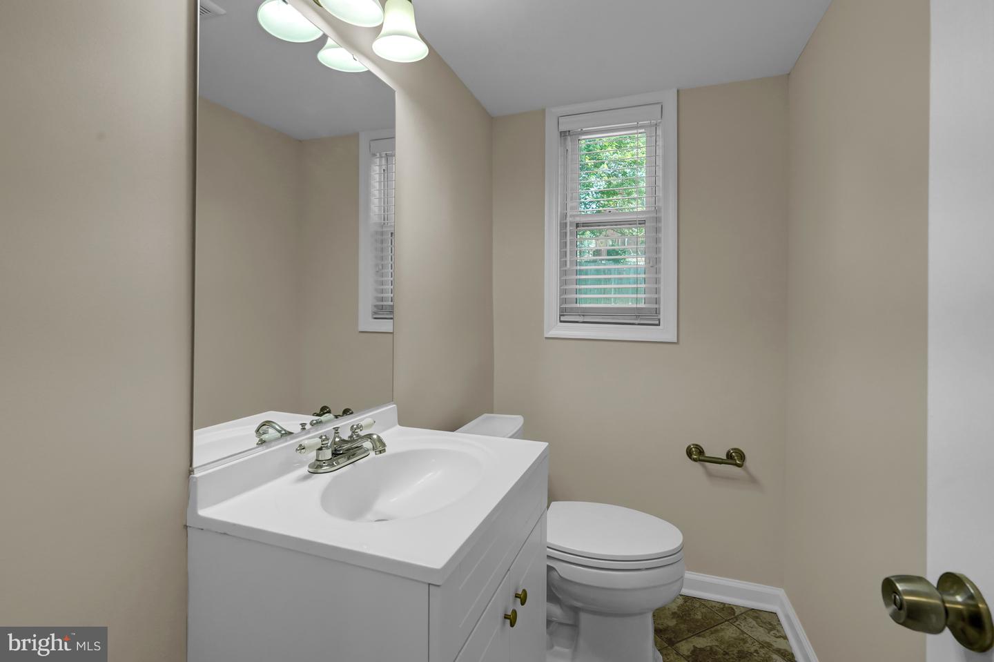 41 S French St Property Photo 16