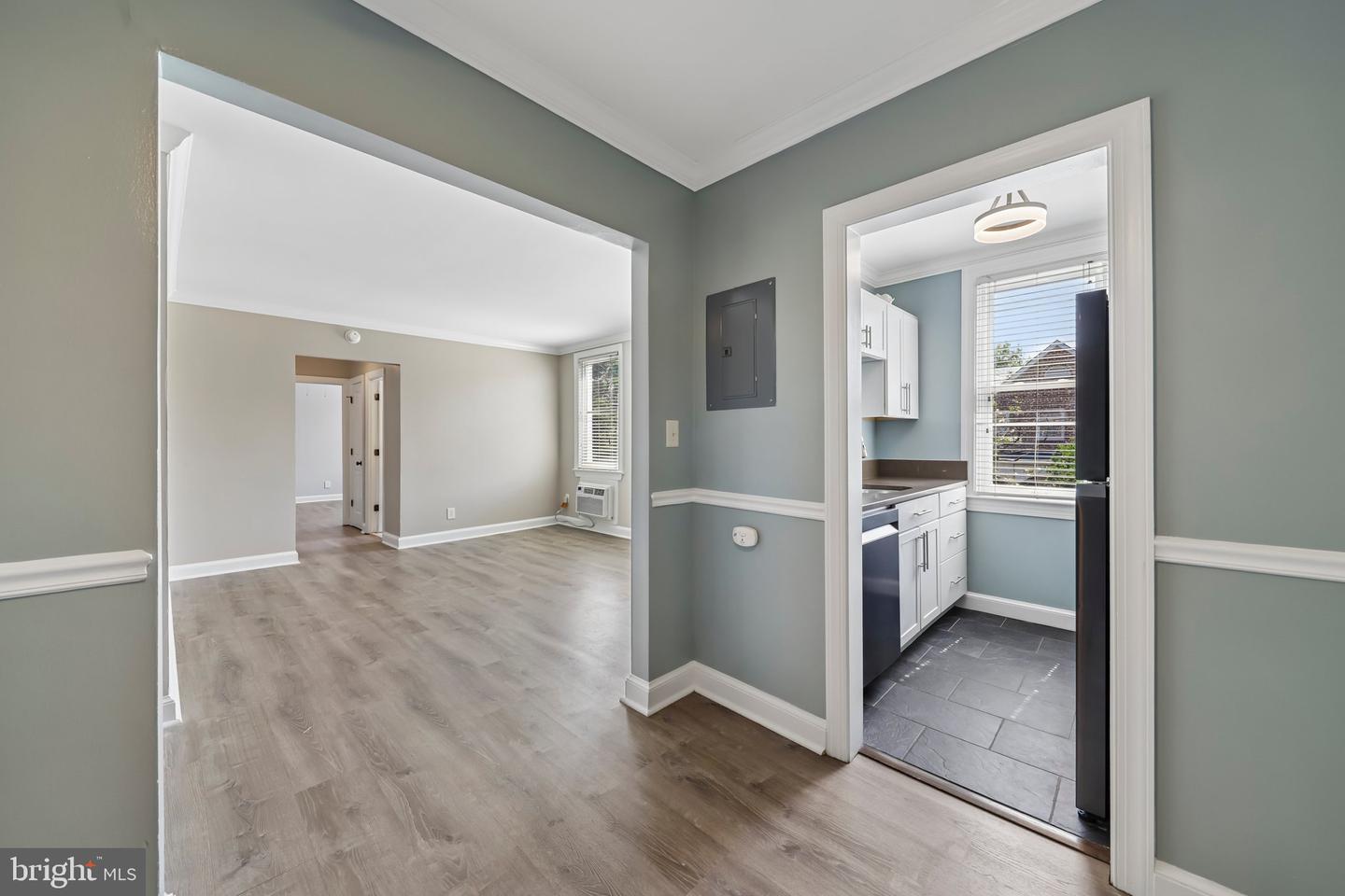 906 S Washington St #207 Property Photo 7