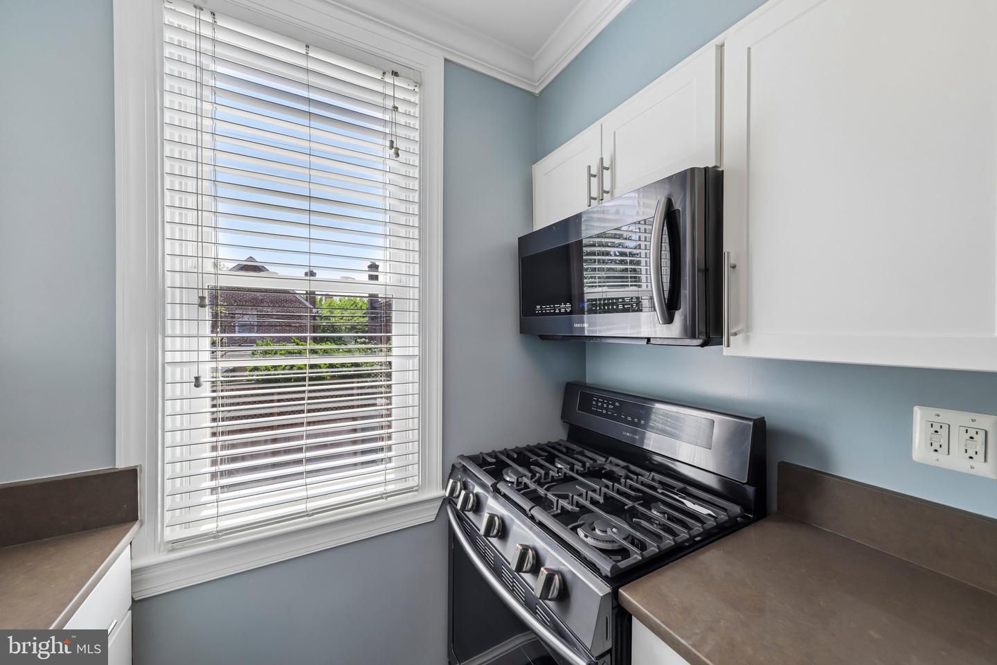 906 S Washington St #207 Property Photo 10