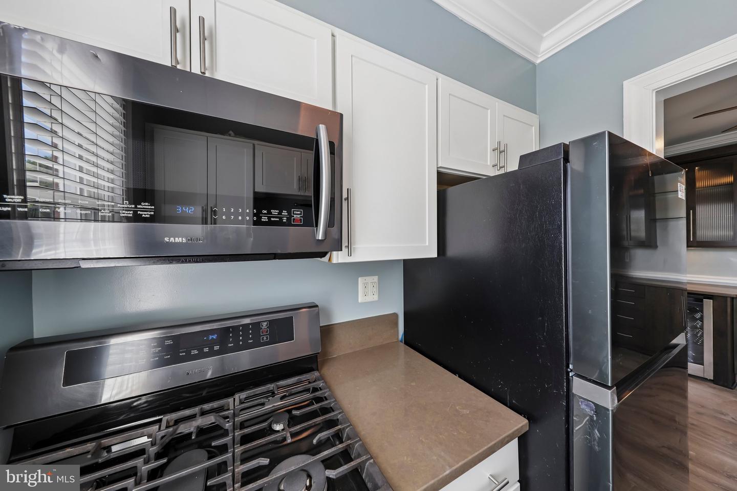 906 S Washington St #207 Property Photo 11