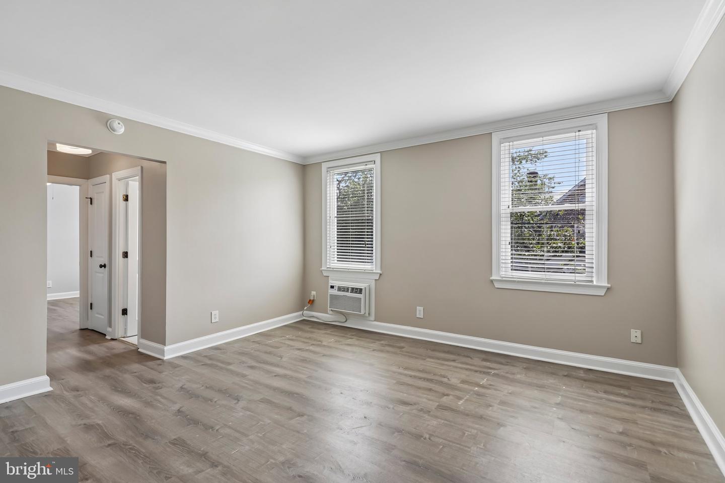 906 S Washington St #207 Property Photo 12