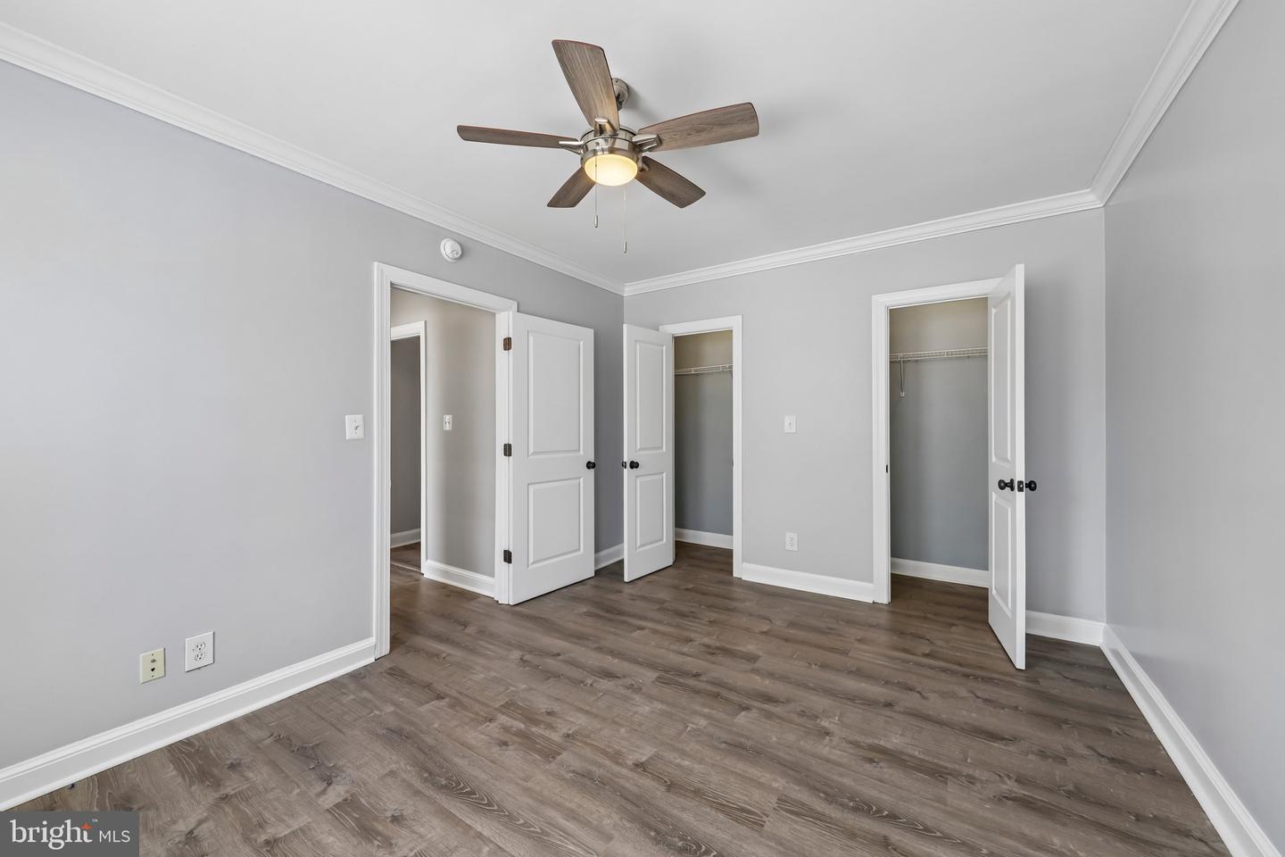 906 S Washington St #207 Property Photo 18
